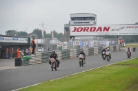 Mallory-park-Leicestershire;Mallory-park-photographs;Motorcycle-action-photographs;classic-bikes;event-digital-images;eventdigitalimages;mallory-park;no-limits-trackday;peter-wileman-photography;vintage-bikes;vintage-motorcycles;vmcc-festival-1000-bikes