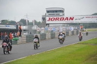 Mallory-park-Leicestershire;Mallory-park-photographs;Motorcycle-action-photographs;classic-bikes;event-digital-images;eventdigitalimages;mallory-park;no-limits-trackday;peter-wileman-photography;vintage-bikes;vintage-motorcycles;vmcc-festival-1000-bikes