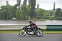 Mallory-park-Leicestershire;Mallory-park-photographs;Motorcycle-action-photographs;classic-bikes;event-digital-images;eventdigitalimages;mallory-park;no-limits-trackday;peter-wileman-photography;vintage-bikes;vintage-motorcycles;vmcc-festival-1000-bikes