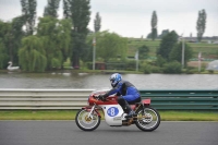 Mallory-park-Leicestershire;Mallory-park-photographs;Motorcycle-action-photographs;classic-bikes;event-digital-images;eventdigitalimages;mallory-park;no-limits-trackday;peter-wileman-photography;vintage-bikes;vintage-motorcycles;vmcc-festival-1000-bikes