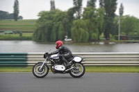 Mallory-park-Leicestershire;Mallory-park-photographs;Motorcycle-action-photographs;classic-bikes;event-digital-images;eventdigitalimages;mallory-park;no-limits-trackday;peter-wileman-photography;vintage-bikes;vintage-motorcycles;vmcc-festival-1000-bikes