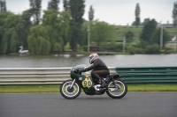 Mallory-park-Leicestershire;Mallory-park-photographs;Motorcycle-action-photographs;classic-bikes;event-digital-images;eventdigitalimages;mallory-park;no-limits-trackday;peter-wileman-photography;vintage-bikes;vintage-motorcycles;vmcc-festival-1000-bikes