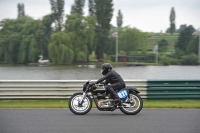 Mallory-park-Leicestershire;Mallory-park-photographs;Motorcycle-action-photographs;classic-bikes;event-digital-images;eventdigitalimages;mallory-park;no-limits-trackday;peter-wileman-photography;vintage-bikes;vintage-motorcycles;vmcc-festival-1000-bikes