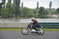 Mallory-park-Leicestershire;Mallory-park-photographs;Motorcycle-action-photographs;classic-bikes;event-digital-images;eventdigitalimages;mallory-park;no-limits-trackday;peter-wileman-photography;vintage-bikes;vintage-motorcycles;vmcc-festival-1000-bikes