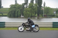 Mallory-park-Leicestershire;Mallory-park-photographs;Motorcycle-action-photographs;classic-bikes;event-digital-images;eventdigitalimages;mallory-park;no-limits-trackday;peter-wileman-photography;vintage-bikes;vintage-motorcycles;vmcc-festival-1000-bikes