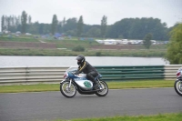 Mallory-park-Leicestershire;Mallory-park-photographs;Motorcycle-action-photographs;classic-bikes;event-digital-images;eventdigitalimages;mallory-park;no-limits-trackday;peter-wileman-photography;vintage-bikes;vintage-motorcycles;vmcc-festival-1000-bikes