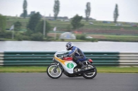 Mallory-park-Leicestershire;Mallory-park-photographs;Motorcycle-action-photographs;classic-bikes;event-digital-images;eventdigitalimages;mallory-park;no-limits-trackday;peter-wileman-photography;vintage-bikes;vintage-motorcycles;vmcc-festival-1000-bikes