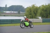 Mallory-park-Leicestershire;Mallory-park-photographs;Motorcycle-action-photographs;classic-bikes;event-digital-images;eventdigitalimages;mallory-park;no-limits-trackday;peter-wileman-photography;vintage-bikes;vintage-motorcycles;vmcc-festival-1000-bikes