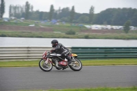Mallory-park-Leicestershire;Mallory-park-photographs;Motorcycle-action-photographs;classic-bikes;event-digital-images;eventdigitalimages;mallory-park;no-limits-trackday;peter-wileman-photography;vintage-bikes;vintage-motorcycles;vmcc-festival-1000-bikes