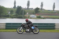Mallory-park-Leicestershire;Mallory-park-photographs;Motorcycle-action-photographs;classic-bikes;event-digital-images;eventdigitalimages;mallory-park;no-limits-trackday;peter-wileman-photography;vintage-bikes;vintage-motorcycles;vmcc-festival-1000-bikes