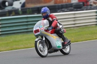 Mallory-park-Leicestershire;Mallory-park-photographs;Motorcycle-action-photographs;classic-bikes;event-digital-images;eventdigitalimages;mallory-park;no-limits-trackday;peter-wileman-photography;vintage-bikes;vintage-motorcycles;vmcc-festival-1000-bikes