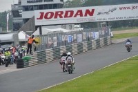 Mallory-park-Leicestershire;Mallory-park-photographs;Motorcycle-action-photographs;classic-bikes;event-digital-images;eventdigitalimages;mallory-park;no-limits-trackday;peter-wileman-photography;vintage-bikes;vintage-motorcycles;vmcc-festival-1000-bikes