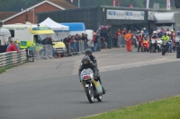 Mallory-park-Leicestershire;Mallory-park-photographs;Motorcycle-action-photographs;classic-bikes;event-digital-images;eventdigitalimages;mallory-park;no-limits-trackday;peter-wileman-photography;vintage-bikes;vintage-motorcycles;vmcc-festival-1000-bikes
