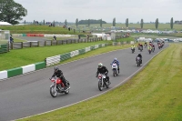 Mallory-park-Leicestershire;Mallory-park-photographs;Motorcycle-action-photographs;classic-bikes;event-digital-images;eventdigitalimages;mallory-park;no-limits-trackday;peter-wileman-photography;vintage-bikes;vintage-motorcycles;vmcc-festival-1000-bikes