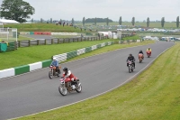 Mallory-park-Leicestershire;Mallory-park-photographs;Motorcycle-action-photographs;classic-bikes;event-digital-images;eventdigitalimages;mallory-park;no-limits-trackday;peter-wileman-photography;vintage-bikes;vintage-motorcycles;vmcc-festival-1000-bikes