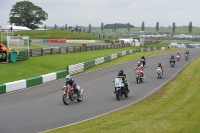 Mallory-park-Leicestershire;Mallory-park-photographs;Motorcycle-action-photographs;classic-bikes;event-digital-images;eventdigitalimages;mallory-park;no-limits-trackday;peter-wileman-photography;vintage-bikes;vintage-motorcycles;vmcc-festival-1000-bikes