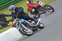 Mallory-park-Leicestershire;Mallory-park-photographs;Motorcycle-action-photographs;classic-bikes;event-digital-images;eventdigitalimages;mallory-park;no-limits-trackday;peter-wileman-photography;vintage-bikes;vintage-motorcycles;vmcc-festival-1000-bikes