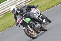 Mallory-park-Leicestershire;Mallory-park-photographs;Motorcycle-action-photographs;classic-bikes;event-digital-images;eventdigitalimages;mallory-park;no-limits-trackday;peter-wileman-photography;vintage-bikes;vintage-motorcycles;vmcc-festival-1000-bikes