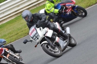 Mallory-park-Leicestershire;Mallory-park-photographs;Motorcycle-action-photographs;classic-bikes;event-digital-images;eventdigitalimages;mallory-park;no-limits-trackday;peter-wileman-photography;vintage-bikes;vintage-motorcycles;vmcc-festival-1000-bikes