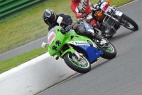 Mallory-park-Leicestershire;Mallory-park-photographs;Motorcycle-action-photographs;classic-bikes;event-digital-images;eventdigitalimages;mallory-park;no-limits-trackday;peter-wileman-photography;vintage-bikes;vintage-motorcycles;vmcc-festival-1000-bikes