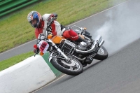 Mallory-park-Leicestershire;Mallory-park-photographs;Motorcycle-action-photographs;classic-bikes;event-digital-images;eventdigitalimages;mallory-park;no-limits-trackday;peter-wileman-photography;vintage-bikes;vintage-motorcycles;vmcc-festival-1000-bikes