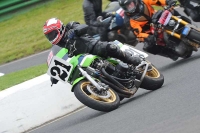 Mallory-park-Leicestershire;Mallory-park-photographs;Motorcycle-action-photographs;classic-bikes;event-digital-images;eventdigitalimages;mallory-park;no-limits-trackday;peter-wileman-photography;vintage-bikes;vintage-motorcycles;vmcc-festival-1000-bikes