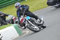 Mallory-park-Leicestershire;Mallory-park-photographs;Motorcycle-action-photographs;classic-bikes;event-digital-images;eventdigitalimages;mallory-park;no-limits-trackday;peter-wileman-photography;vintage-bikes;vintage-motorcycles;vmcc-festival-1000-bikes