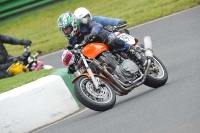 Mallory-park-Leicestershire;Mallory-park-photographs;Motorcycle-action-photographs;classic-bikes;event-digital-images;eventdigitalimages;mallory-park;no-limits-trackday;peter-wileman-photography;vintage-bikes;vintage-motorcycles;vmcc-festival-1000-bikes