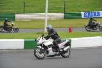 Mallory-park-Leicestershire;Mallory-park-photographs;Motorcycle-action-photographs;classic-bikes;event-digital-images;eventdigitalimages;mallory-park;no-limits-trackday;peter-wileman-photography;vintage-bikes;vintage-motorcycles;vmcc-festival-1000-bikes