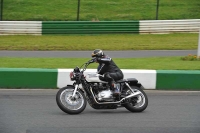 Mallory-park-Leicestershire;Mallory-park-photographs;Motorcycle-action-photographs;classic-bikes;event-digital-images;eventdigitalimages;mallory-park;no-limits-trackday;peter-wileman-photography;vintage-bikes;vintage-motorcycles;vmcc-festival-1000-bikes