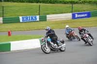 Mallory-park-Leicestershire;Mallory-park-photographs;Motorcycle-action-photographs;classic-bikes;event-digital-images;eventdigitalimages;mallory-park;no-limits-trackday;peter-wileman-photography;vintage-bikes;vintage-motorcycles;vmcc-festival-1000-bikes