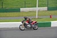 Mallory-park-Leicestershire;Mallory-park-photographs;Motorcycle-action-photographs;classic-bikes;event-digital-images;eventdigitalimages;mallory-park;no-limits-trackday;peter-wileman-photography;vintage-bikes;vintage-motorcycles;vmcc-festival-1000-bikes