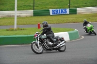 Mallory-park-Leicestershire;Mallory-park-photographs;Motorcycle-action-photographs;classic-bikes;event-digital-images;eventdigitalimages;mallory-park;no-limits-trackday;peter-wileman-photography;vintage-bikes;vintage-motorcycles;vmcc-festival-1000-bikes
