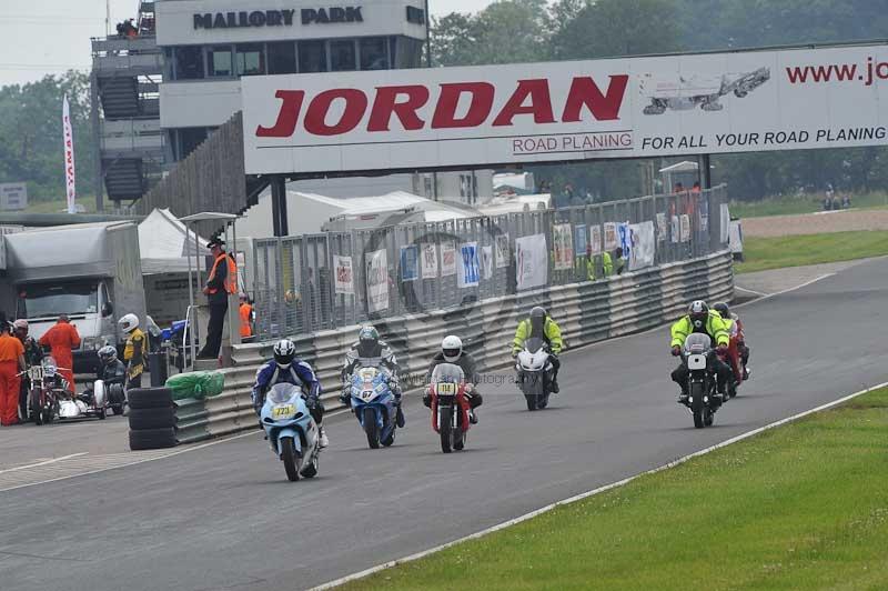 Mallory park Leicestershire;Mallory park photographs;Motorcycle action photographs;classic bikes;event digital images;eventdigitalimages;mallory park;no limits trackday;peter wileman photography;vintage bikes;vintage motorcycles;vmcc festival 1000 bikes