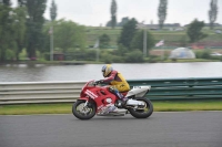 Mallory-park-Leicestershire;Mallory-park-photographs;Motorcycle-action-photographs;classic-bikes;event-digital-images;eventdigitalimages;mallory-park;no-limits-trackday;peter-wileman-photography;vintage-bikes;vintage-motorcycles;vmcc-festival-1000-bikes