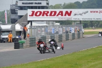 Mallory-park-Leicestershire;Mallory-park-photographs;Motorcycle-action-photographs;classic-bikes;event-digital-images;eventdigitalimages;mallory-park;no-limits-trackday;peter-wileman-photography;vintage-bikes;vintage-motorcycles;vmcc-festival-1000-bikes