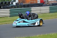 Mallory-park-Leicestershire;Mallory-park-photographs;Motorcycle-action-photographs;classic-bikes;event-digital-images;eventdigitalimages;mallory-park;no-limits-trackday;peter-wileman-photography;vintage-bikes;vintage-motorcycles;vmcc-festival-1000-bikes