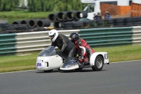 Mallory-park-Leicestershire;Mallory-park-photographs;Motorcycle-action-photographs;classic-bikes;event-digital-images;eventdigitalimages;mallory-park;no-limits-trackday;peter-wileman-photography;vintage-bikes;vintage-motorcycles;vmcc-festival-1000-bikes