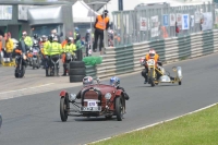 Mallory-park-Leicestershire;Mallory-park-photographs;Motorcycle-action-photographs;classic-bikes;event-digital-images;eventdigitalimages;mallory-park;no-limits-trackday;peter-wileman-photography;vintage-bikes;vintage-motorcycles;vmcc-festival-1000-bikes