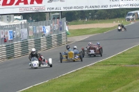 Mallory-park-Leicestershire;Mallory-park-photographs;Motorcycle-action-photographs;classic-bikes;event-digital-images;eventdigitalimages;mallory-park;no-limits-trackday;peter-wileman-photography;vintage-bikes;vintage-motorcycles;vmcc-festival-1000-bikes