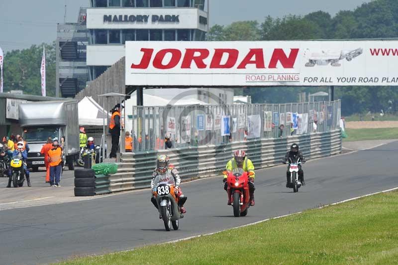 Mallory park Leicestershire;Mallory park photographs;Motorcycle action photographs;classic bikes;event digital images;eventdigitalimages;mallory park;no limits trackday;peter wileman photography;vintage bikes;vintage motorcycles;vmcc festival 1000 bikes