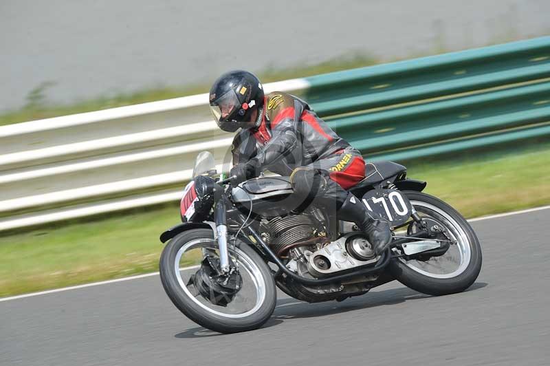Mallory park Leicestershire;Mallory park photographs;Motorcycle action photographs;classic bikes;event digital images;eventdigitalimages;mallory park;no limits trackday;peter wileman photography;vintage bikes;vintage motorcycles;vmcc festival 1000 bikes