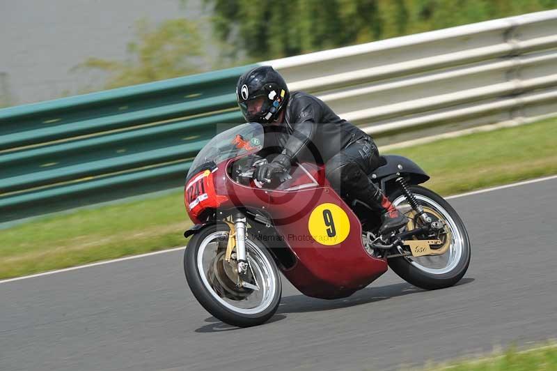 Mallory park Leicestershire;Mallory park photographs;Motorcycle action photographs;classic bikes;event digital images;eventdigitalimages;mallory park;no limits trackday;peter wileman photography;vintage bikes;vintage motorcycles;vmcc festival 1000 bikes