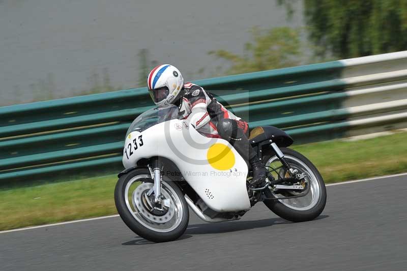 Mallory park Leicestershire;Mallory park photographs;Motorcycle action photographs;classic bikes;event digital images;eventdigitalimages;mallory park;no limits trackday;peter wileman photography;vintage bikes;vintage motorcycles;vmcc festival 1000 bikes