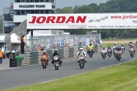 Mallory-park-Leicestershire;Mallory-park-photographs;Motorcycle-action-photographs;classic-bikes;event-digital-images;eventdigitalimages;mallory-park;no-limits-trackday;peter-wileman-photography;vintage-bikes;vintage-motorcycles;vmcc-festival-1000-bikes