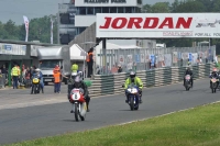 Mallory-park-Leicestershire;Mallory-park-photographs;Motorcycle-action-photographs;classic-bikes;event-digital-images;eventdigitalimages;mallory-park;no-limits-trackday;peter-wileman-photography;vintage-bikes;vintage-motorcycles;vmcc-festival-1000-bikes