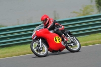 Mallory-park-Leicestershire;Mallory-park-photographs;Motorcycle-action-photographs;classic-bikes;event-digital-images;eventdigitalimages;mallory-park;no-limits-trackday;peter-wileman-photography;vintage-bikes;vintage-motorcycles;vmcc-festival-1000-bikes