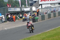 Mallory-park-Leicestershire;Mallory-park-photographs;Motorcycle-action-photographs;classic-bikes;event-digital-images;eventdigitalimages;mallory-park;no-limits-trackday;peter-wileman-photography;vintage-bikes;vintage-motorcycles;vmcc-festival-1000-bikes