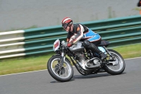 Mallory-park-Leicestershire;Mallory-park-photographs;Motorcycle-action-photographs;classic-bikes;event-digital-images;eventdigitalimages;mallory-park;no-limits-trackday;peter-wileman-photography;vintage-bikes;vintage-motorcycles;vmcc-festival-1000-bikes