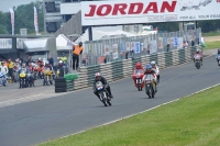 Mallory-park-Leicestershire;Mallory-park-photographs;Motorcycle-action-photographs;classic-bikes;event-digital-images;eventdigitalimages;mallory-park;no-limits-trackday;peter-wileman-photography;vintage-bikes;vintage-motorcycles;vmcc-festival-1000-bikes